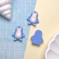 100 piezas de dijes de resina planos con forma de peces, caballitos de mar y pingüinos, ideales para decoración de teléfonos y accesorios de joyería DIY