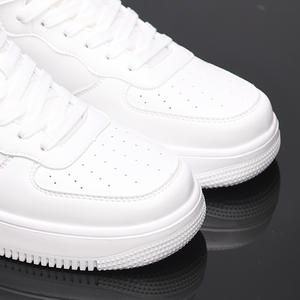 Sneakers Alte da <span class=keywords><strong>Uomo</strong></span> Bianche Traspiranti <span class=keywords><strong>Scarpe</strong></span> <span class=keywords><strong>Sportive</strong></span> Slip-On con Rete Interna Aumento di Altezza per Coppie <span class=keywords><strong>Scarpe</strong></span> Air - Product Image 5