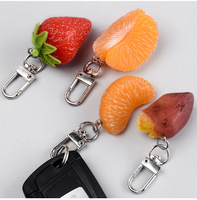 Porte-clés en PVC 3D imitation réaliste, orange, fraise, porte-clés, accessoires de sac pour filles mignonnes, porte-clés en forme de fraise