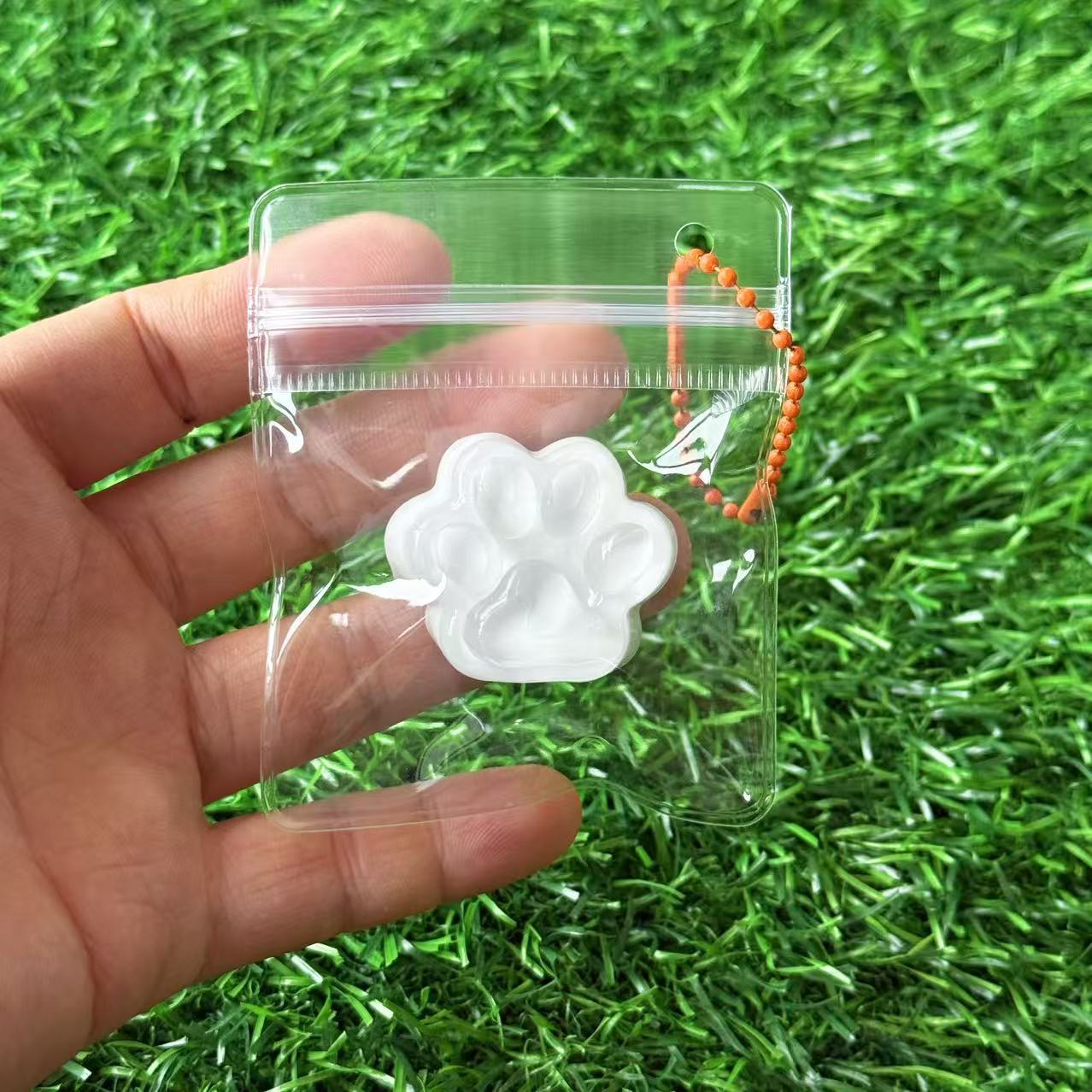 Garras de gato "Luz de Luna Blanca" para nariz pequeña.