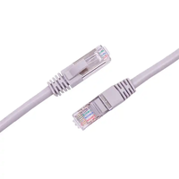 Ensamblaje de cable Ethernet CAT5e con enchufe macho RJ45 Cable de conexión Ethernet de red trenzado de PVC Cat5e de 26AWG con doble blindaje