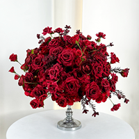 Fabricant de fleurs artificielles en gros vend des boules de fleurs en soie de haute qualité pour la décoration de mariage et de table