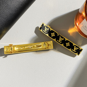 กิ๊บติดผมรูปตัว L สีชม<span class=keywords><strong>พ</strong></span>ู สไตล์เรียบง่าย สำหรับฤดูใบไม้ผลิ ดีไซน์หรูหราเบาๆ  เครื่องประดับผม กิ๊บหนีบผมทรงปากเป็ด สำหรับผู้หญิงและเด็กผู้หญิง - Product Image 3