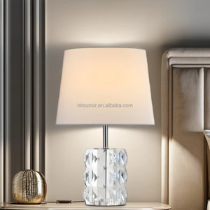 Lámpara de escritorio de lujo con interruptor controlado con pantalla de tela Base de cristal iluminación moderna para dormitorio - Product Image 3