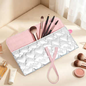 <span class=keywords><strong>Trousse</strong></span> de Toilette Matelassée Cœur, <span class=keywords><strong>Trousse</strong></span> à Crayons Métallique avec Ruban, Style Coquette pour Femme, Cadeau de Noël, Rangement Esthétique de Voyage - Product Image 3