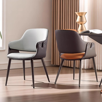 Chaises de salle à manger design italien Chaises de restaurant d'hôtel Chaise de salle à manger en bois rembourrée en métal et cuir à bon prix d'usine