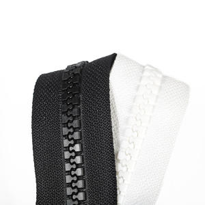 Résine de haute qualité n ° 5 vendre <span class=keywords><strong>au</strong></span> mètre sac <span class=keywords><strong>fermeture</strong></span> éclair rouleau 3 # <span class=keywords><strong>fermeture</strong></span> éclair en <span class=keywords><strong>plastique</strong></span> pour vêtements - Product Image 3