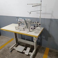 Machine à coudre industrielle à plat à quatre aiguilles et six fils MingTeng avec moteur PLC et roulement MT500-01CB pour la fabrication de chaussures