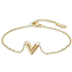 ต่างหูแบรนด์หรูใหม่ สแตนเลสสตีลสำหรับผู้หญิง ป้องกันอาการแพ้ ชุบทอง 18K วัสดุทำต่างหูและสร้อยคอ แฟชั่น - Product Image 1