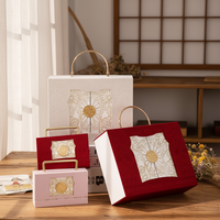 Boîte cadeau rigide avec logo personnalisé en relief |   Boîte vide haut de gamme pour cadeaux d'anniversaire, de fiançailles et de mariage, en matériaux recyclés