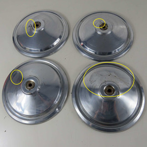 Ensemble de 4 enjoliveurs vintage Fiat Nuova 500 de 233 mm d'occasion (33471 C-10-F-11) - Product Image 1