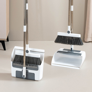 Juego de Escoba y Recogedor Multifuncional 4 en 1 con Escobilla de Goma Integrada 180 °   Juego de peines autolimpiantes con cabezal giratorio y dientes verticales - Product Image 2