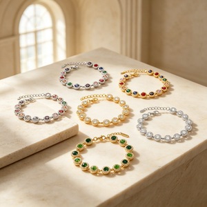 Bracciale Tennis <span class=keywords><strong>con</strong></span> Gemme Multicolore Incastonate a Lunetta Rotonda in Acciaio Inossidabile 316L Placcato Oro 18K PVD Ipoallergenico - Product Image 1