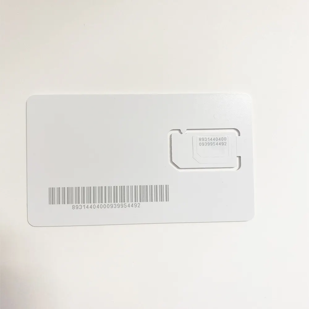 Carte SIM de données GPRS mondiale sans frais mensuels pour la plate-forme de suivi de l'appareil GPS Tracker 2G 3G 4G