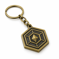 Porte-clés personnalisé avec emblème artistique géométrique superposé, logo de marque, cadeau promotionnel direct pour entreprises, fournisseur en gros, fabricant de porte-clés