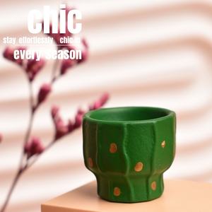 Macetas de Flores Rojas y Verdes de Resina, Cabujón Plano para Manualidades, Accesorios Hechos a Mano, Decoración de Figuras en Miniatura - Product Image 4