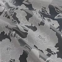 Tissu de broderie en dentelle à motif de fleurs blanches, tissu jacquard en organza personnalisé pour robe