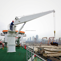 Grue marine à flèche droite hydraulique avec rotation flexible et performances de levage pour applications d'ingénierie marine