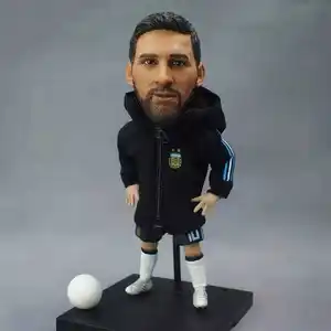 OEM 13cm lebensechter Fußballspieler Action figuren Berühmte Fußballstar figuren Fußballspieler Messi Harz figuren Plastiks pielzeug