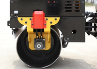 Rouleau compresseur vibrant à double tambour DR Brand DR-1T avec une force d'excitation de 30KN pour le compactage de l'asphalte et du sol dans la construction