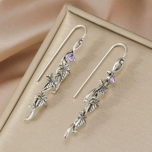 Orecchini da donna stile elfo con foglie di edera, gioielli vintage fantasia alla moda - Product Image 4