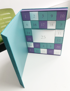 Boîte de calendrier de l'avent de maquillage style <span class=keywords><strong>Victoria</strong></span> <span class=keywords><strong>Secret</strong></span> personnalisée de 30 jours Boîte d'emballage en papier de beauté pour les soins de la peau Présentoir cosmétique de rouge à lèvres - Product Image 6