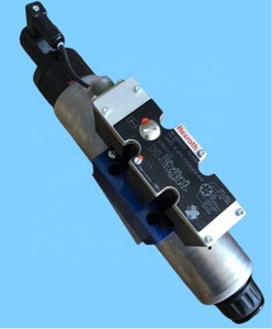 วาล์วควบคุมทิศทางแบบสามทาง R901572017 4WREE10W75-3X/V/24A1  315 บาร์ 180 ลิตร/นาที วาล์วไฮดรอลิก - Product Image 4