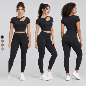 Vente en gros de hauts de yoga noirs à manches courtes pour femmes LUXD012 pour le yoga, le Pilates, la gym, la course à pied, l'entraînement, les vêtements de sport, fournisseur OEM ODM de vêtements de sport - Product Image 1