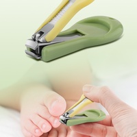 Ensemble de manucure pour bébé 4 pièces, étui adorable en forme d'ours, coupe-ongles, ciseaux de sécurité, tondeuse, outils de soins pour nourrissons, trousse de toilettage
