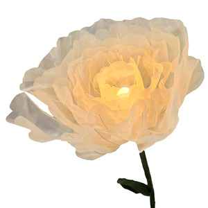 Grande Fiore di Seta Elettrico Apribile e Chiudibile per Decorazioni Matrimoniali, Esposizioni, Abbellimento Vetrine e Creazione di Scenari - Product Image 1