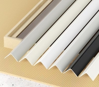 Bande de protection d'angle murale en PVC en gros pour carrelage domestique, bordure de salon et utilisation anti-collision pour bébés