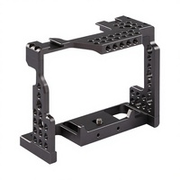 Poyinco PY-004 Cage de caméra en alliage d'aluminium pour A7M3/A7III/A73/A7RIII/A7R3/A7II/A7S II/A7R II avec griffe porte-accessoire