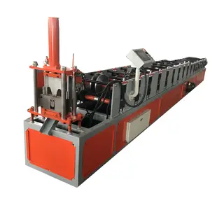 Rail de guidage latéral de <span class=keywords><strong>porte</strong></span> de volet roulant de nouveau style, machine de formation de rouleau/machine de formation de rouleau de profil en U pour panneaux de volet roulant - Product Image 1