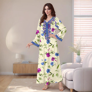 M316, conjuntos modestos de talla grande para <span class=keywords><strong>mujer</strong></span>, Vestido de manga larga con cuello en V estampado Europeo Americano transfronterizo, bata para <span class=keywords><strong>Amazon</strong></span>, superventas - Product Image 4
