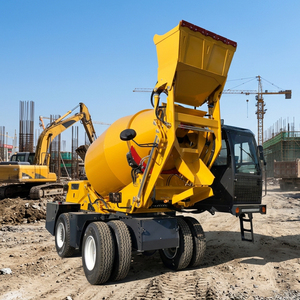 新型デザイン セルフローダー式モバイルコンクリートミキサー車 コンクリートミキサー ローダー付き 4m³ 販売中 - Product Image 2