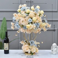 Ensemble de centres de table de mariage avec bougies en grappe, porte-bougie en soie, guirlande d'eucalyptus artificielle, couleur personnalisée, durable pour table
