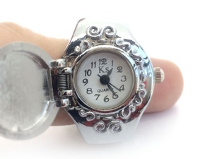 Relojes de Anillo con Forma de Flor, Acero Inoxidable, Estilo Italiano, Cuarzo Romano, Reloj de Dedo, Regalo para Mujeres - Product Image 2