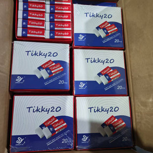 Gomma per Cancellare TIKKY 20 di Alta Qualità Shirley Ya, Forma Rettangolare Bianca in TPR, Modello ES001, Forniture per Scuola e Ufficio - Product Image 1
