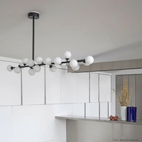 Lustre rond Heracleum, pendentif de barre de branche avec des nuances de globe d'opale, lumière de suspension noire mate pour la salle à manger et la cuisine