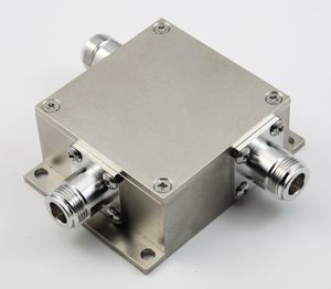 2 Yollu GNSS GPS Glonass Galileo Beidou IRNSS OmniStar Güç Dağıtıcı GPS Güç Dağıtıcı - Product Image 1