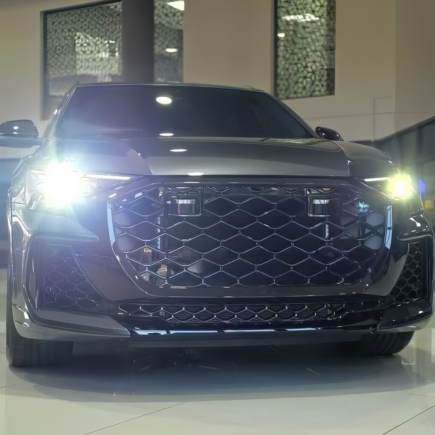 Audi Q8 RSQ8 Body Kit - Carbon Fiber M-Style Upgrade