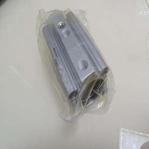 Cilindro de Sujeción Rotatorio Original-SMC MKB32-10LZ - Product Image 4