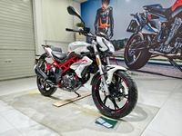 Motos sportives et de rue populaires à essence 150cc avec une vitesse maximale supérieure à 140 km/h