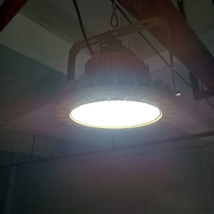 Îlot de cuisine LED 150W 200W UFO High Bay Lampara Anti-explosion Suspension pour entrepôt Linterna <span class=keywords><strong>Airport</strong></span> - Product Image 4