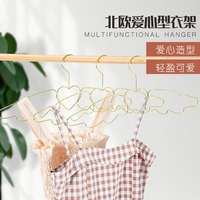 Cintre à vêtements antidérapant sans trace, motif cœur mignon, esthétique et tendance, organisateur de rangement pour armoire, support domestique