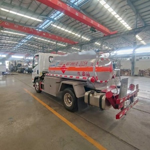 Camion-citerne Dong Feng à prix réduit avec distributeur, 5000 litres, pour ravitaillement en diesel, en promotion - Product Image 4