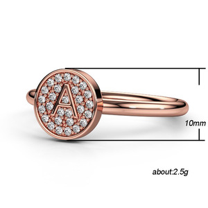 Anello minimalista con lettera A per donna, tono rosa, design con intarsi scintillanti, gioielli alla moda - Product Image 3