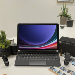 Custodia con Tastiera Magica per Samsung <span class=keywords><strong>Galaxy</strong></span> <span class=keywords><strong>Tab</strong></span> <span class=keywords><strong>S8</strong></span> 11 Pollici, <span class=keywords><strong>Cover</strong></span> Magnetica Nera per Tablet con Visione Multi-Angolo e Slot per Penna Esterna USB - Product Image 3