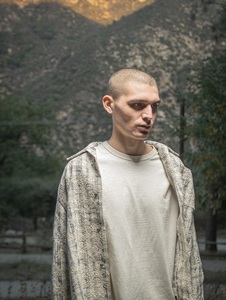 T-shirt Oversize da Uomo <span class=keywords><strong>a</strong></span> Maniche Lunghe con Motivo <span class=keywords><strong>a</strong></span> Spalla Ricamato <span class=keywords><strong>a</strong></span> Quadri, Stile Retrò Streetwear Personalizzato - Product Image 5