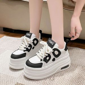 Chaussures blanches à semelles épaisses baskets de course pour femmes 2024 nouveau style chaussures de panda mode chaussures de sport décontractées polyvalentes pour femmes - Product Image 4